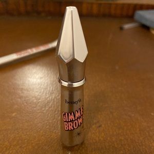 Benefit’s Gimme Brow+ Volumizing Eyebrow Gel